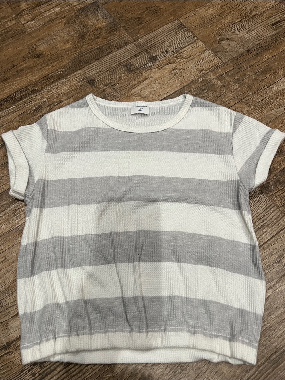 Girls Striped Short Sleeve Knit Top in White and Light Gray